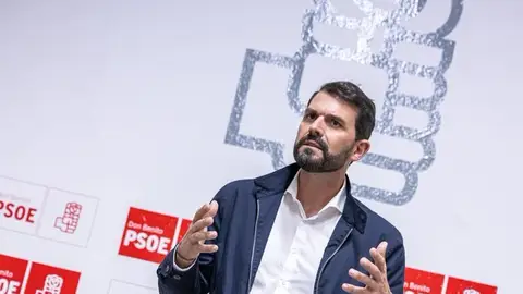 Sánchez Cotrina ve una "entrega absoluta" de Guardiola a Vox con "tintes de ultraderecha" en todo su discurso Sánchez Cotrina ve una "entrega absoluta" de Guardiola a Vox con "tintes de ultraderecha" en todo su discurso