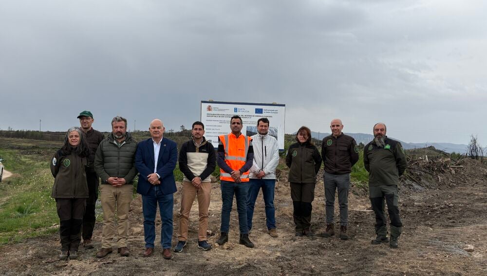 Eladio Santos destaca o compromiso do Goberno coa protección dos montes ourensáns