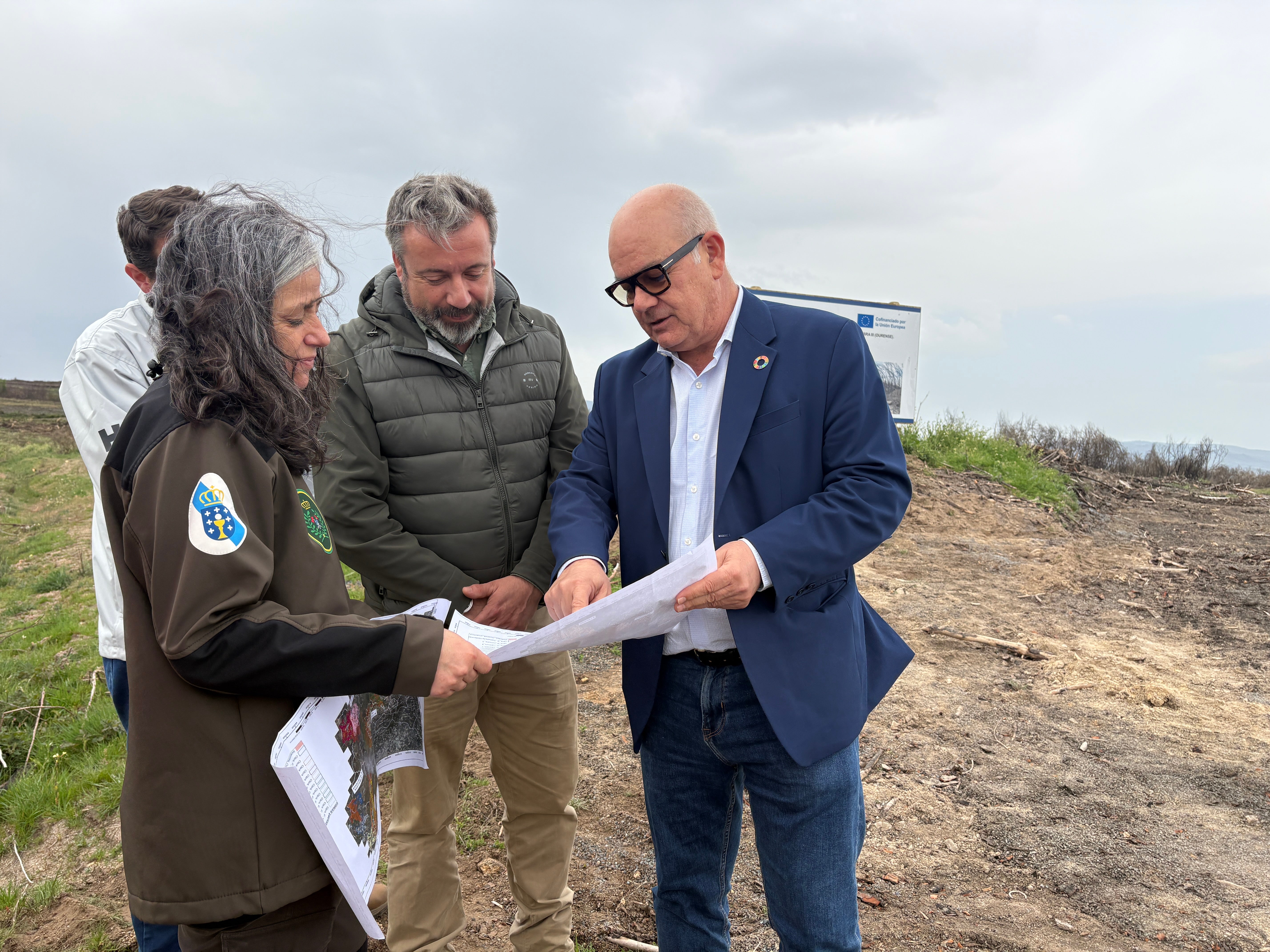Eladio Santos destaca o compromiso do Goberno coa protección dos montes ourensáns Eladio Santos destaca o compromiso do Goberno coa protección dos montes ourensáns