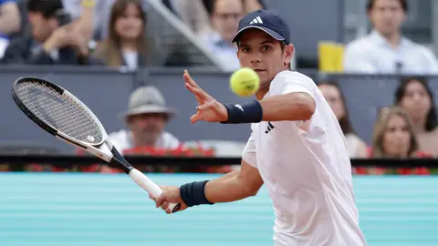 Rafa Jódar, remontada y primer triunfo en Madrid Rafa Jódar, remontada y primer triunfo en Madrid