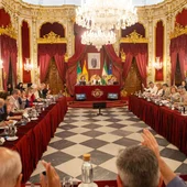 Pleno de la Diputación de Cádiz en sesión Pleno de la Diputación de Cádiz en sesión