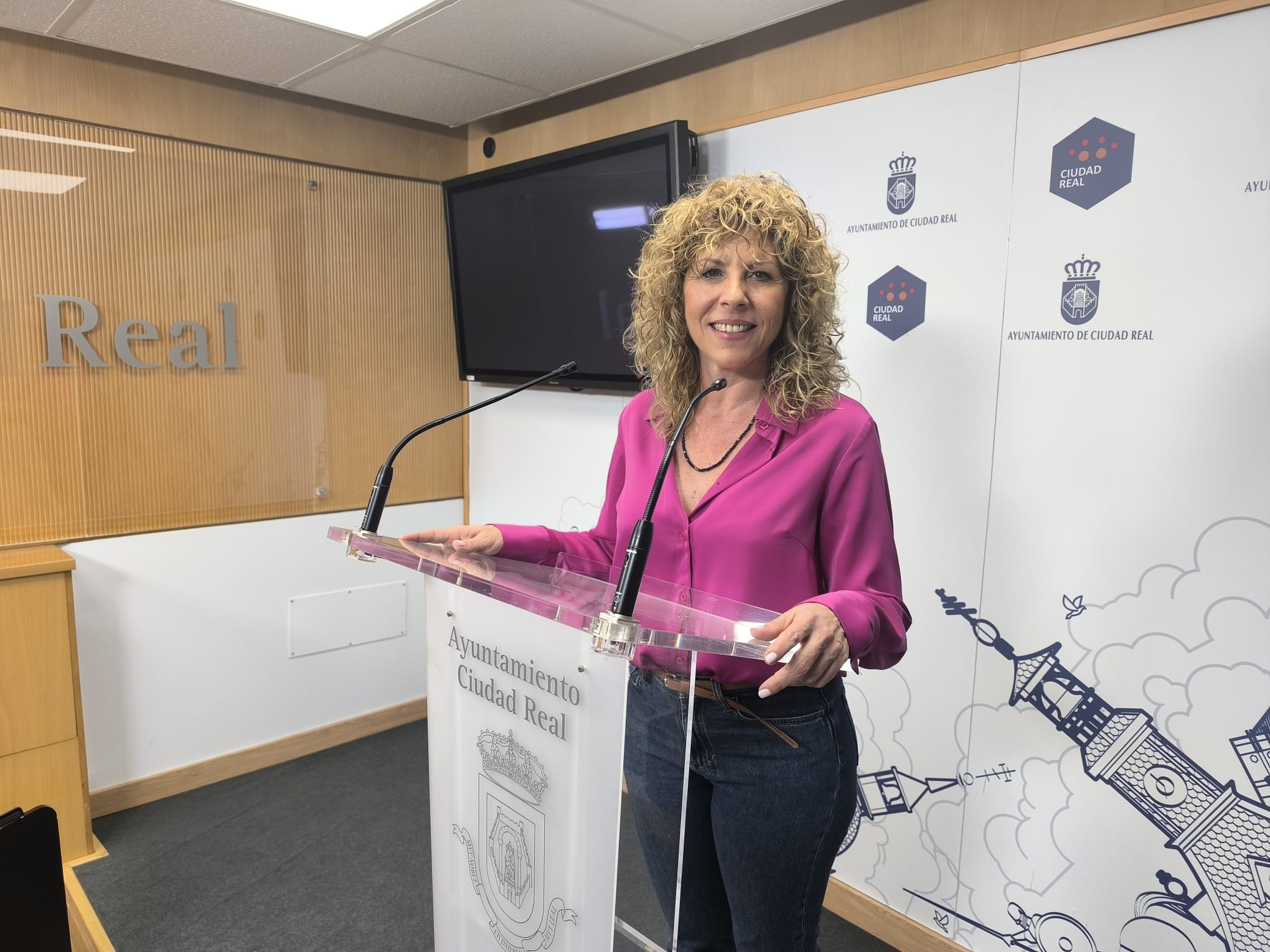 Ciudad Real pone en marcha un programa de relevo generacional para dar continuidad a empresas y pequeños comercios Ciudad Real pone en marcha un programa de relevo generacional para dar continuidad a empresas y pequeños comercios
