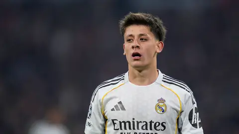 Güler, duda para enfrentarse al Betis por unas molestias musculares Güler, duda para enfrentarse al Betis por unas molestias musculares