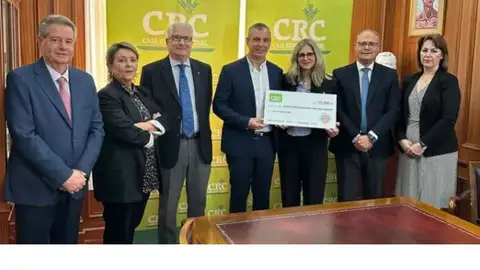 CRC concede cinco becas de 5.000 euros al Colegio Diocesano San José Obrero de Orihuela para favorecer la igualdad de oportunidades educativas CRC concede cinco becas de 5.000 euros al Colegio Diocesano San José Obrero de Orihuela para favorecer la igualdad de oportunidades educativas