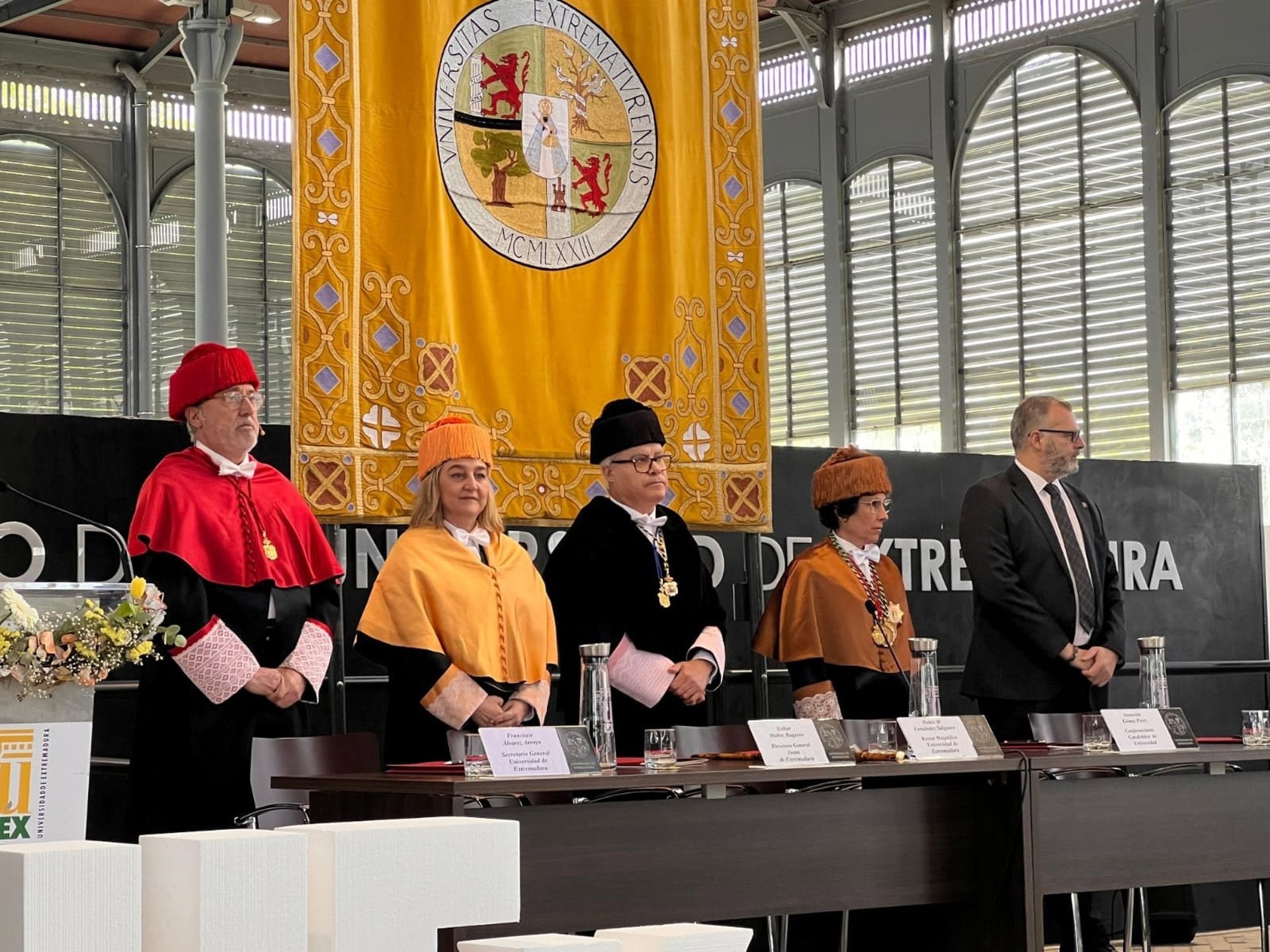 La Universidad de Extremadura reivindica su "papel estratégico" y apuesta por una "financiación estable" La Universidad de Extremadura reivindica su "papel estratégico" y apuesta por una "financiación estable"