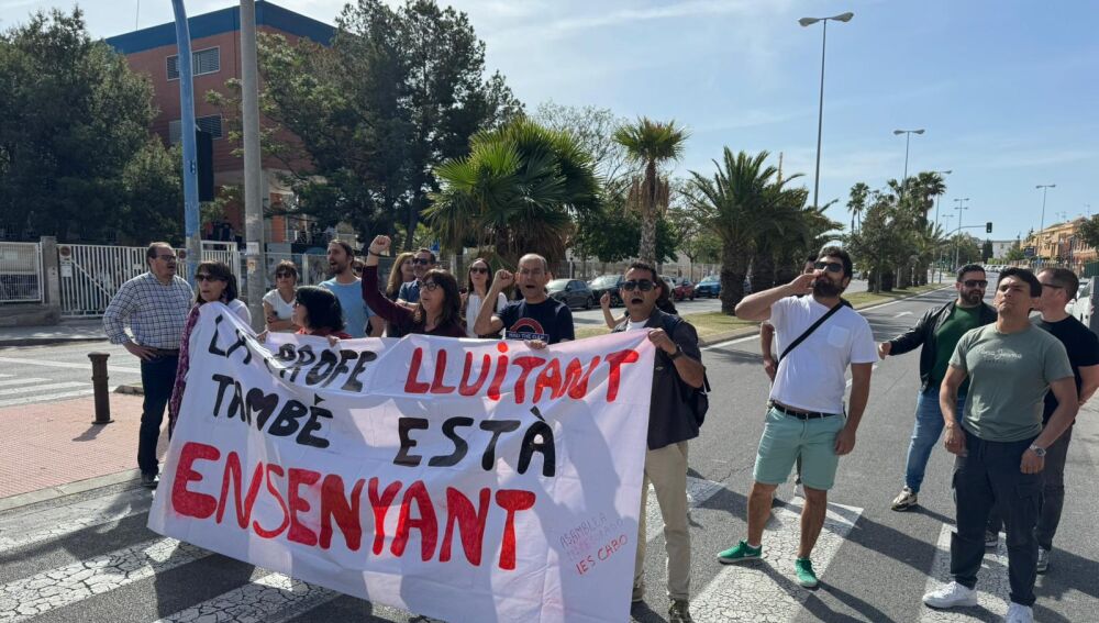 Los profesores protestan por la falta de espacio 