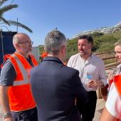 Alejandro García junto al alcalde de Elche esta semana en Los Arenales del Sol.