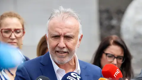 Ángel Víctor Torres, ofrece declaraciones a la prensa tras presidir el Consejo Territorial de la Memoria, a 24 de abril de 2026, en La Palma, Canarias (España). Ángel Víctor Torres, ofrece declaraciones a la prensa tras presidir el Consejo Territorial de la Memoria, a 24 de abril de 2026, en La Palma, Canarias (España).