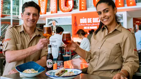 EME de Mariano en la fábrica de Cervezas Victoria con "Dúo de Diez" EME de Mariano en la fábrica de Cervezas Victoria con "Dúo de Diez"