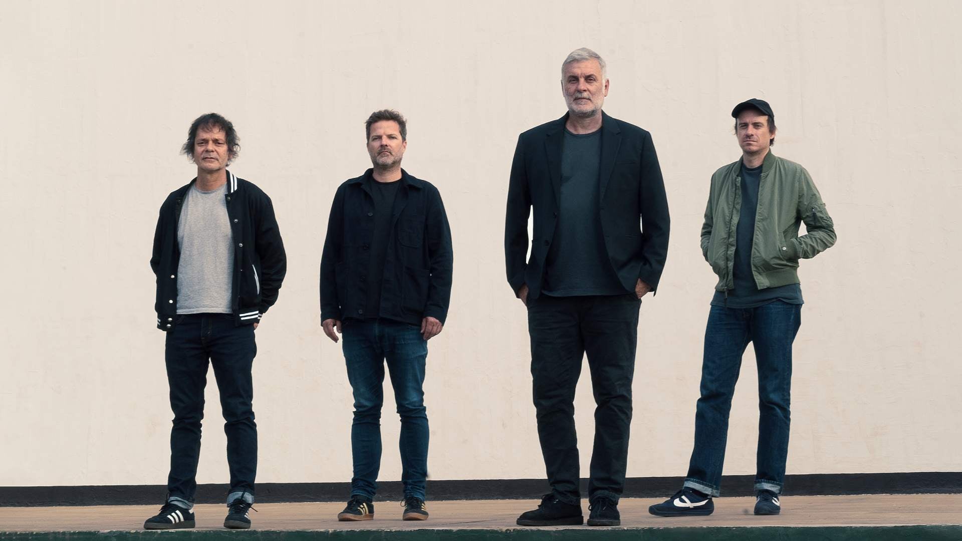 La Habitación Roja celebrará su 30 aniversario en el Puerto de Benalmádena junto a cuatro bandas emergentes La Habitación Roja celebrará su 30 aniversario en el Puerto de Benalmádena junto a cuatro bandas emergentes