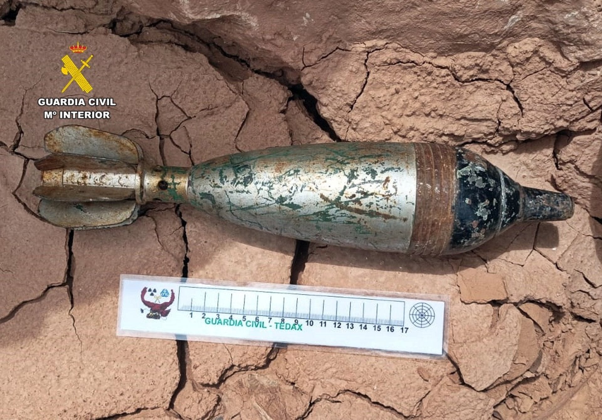 La Guardia Civil desactiva una granada de mortero de la Guerra Civil hallada en un centro de reciclaje de Zafra La Guardia Civil desactiva una granada de mortero de la Guerra Civil hallada en un centro de reciclaje de Zafra