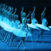 Este domingo 26 de abril, a las 12:30h, la Colección del Museo Ruso acoge la puesta en escena del “El lago de los cisnes” 
