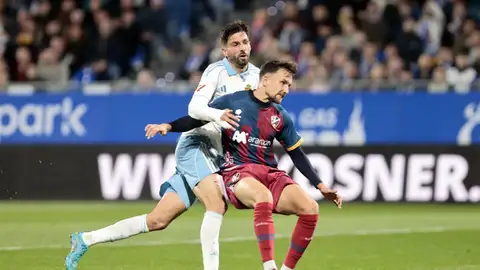 Maños y oscenses necesitan sumar como sea los tres puntos Maños y oscenses necesitan sumar como sea los tres puntos