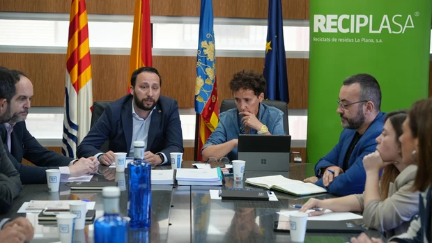 Reciplasa garantiza la continuidad del servicio de residuos tras el incendio en su planta de Onda
