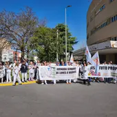 Los sanitarios protestan en Castellón contra el Estatuto Marco: “Años de recortes y precariedad” Los sanitarios protestan en Castellón contra el Estatuto Marco: “Años de recortes y precariedad”