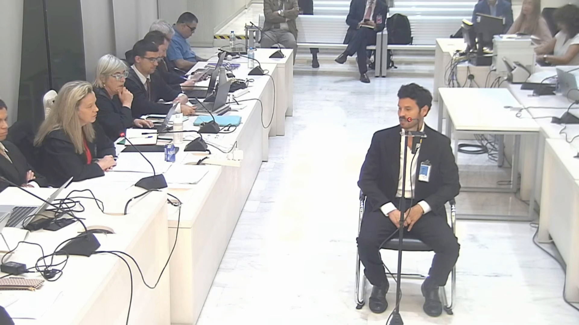 Willy Bárcenas cree que hubo una orden del gobierno de Rajoy para "hacerle la vida imposible" a su padre en prisión Willy Bárcenas cree que hubo una orden del gobierno de Rajoy para "hacerle la vida imposible" a su padre en prisión