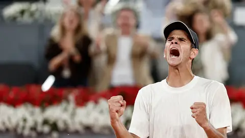Rafa Jódar alcanza los octavos de final en Madrid Rafa Jódar alcanza los octavos de final en Madrid