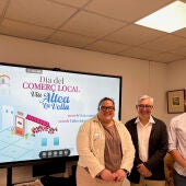 Productos, actividades culturales y musicales en el "Día del Comercio" en Altea la Vella 