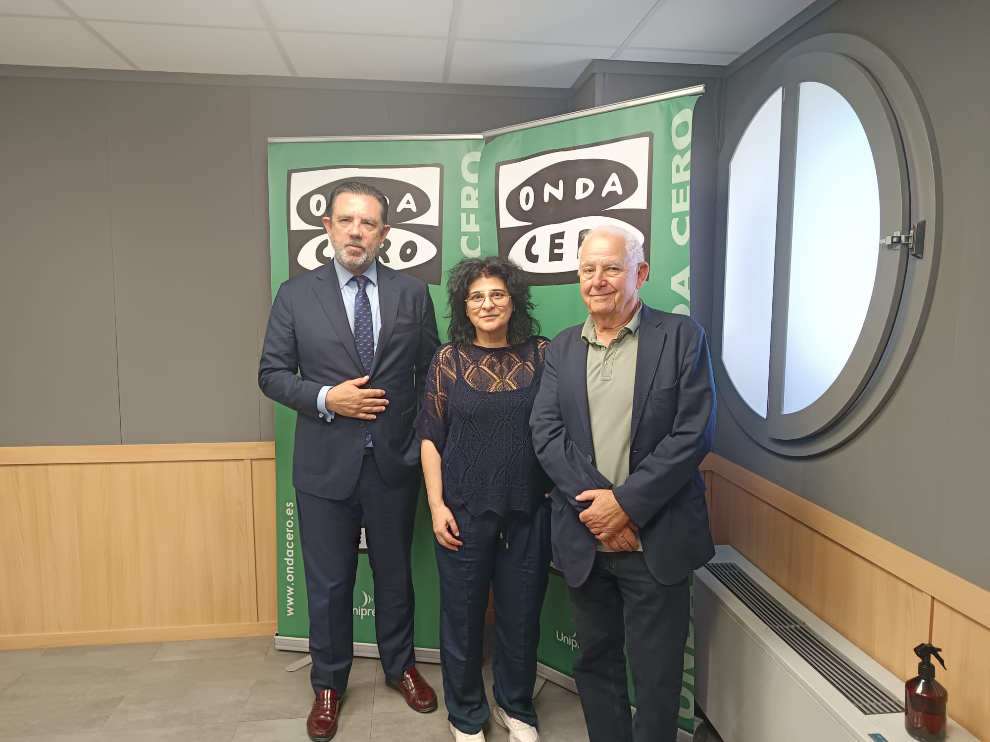 Alejandro Sáenz de San Pedro, Chelo Bustos y Chema Sans. Alejandro Sáenz de San Pedro, Chelo Bustos y Chema Sans.