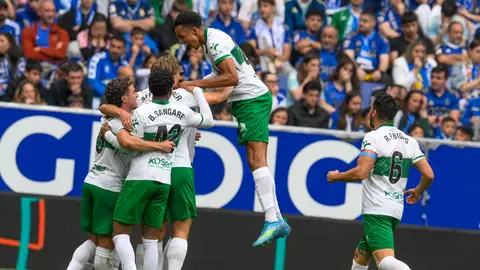 El Elche da un paso hacia la permanencia El Elche da un paso hacia la permanencia