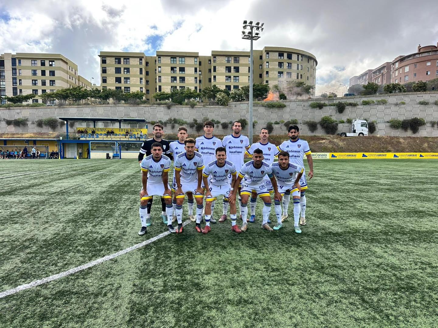 El Orihuela pierde ante Las Palmas Atlético (2-1) y se jugará la permanencia en la última jornada El Orihuela pierde ante Las Palmas Atlético (2-1) y se jugará la permanencia en la última jornada