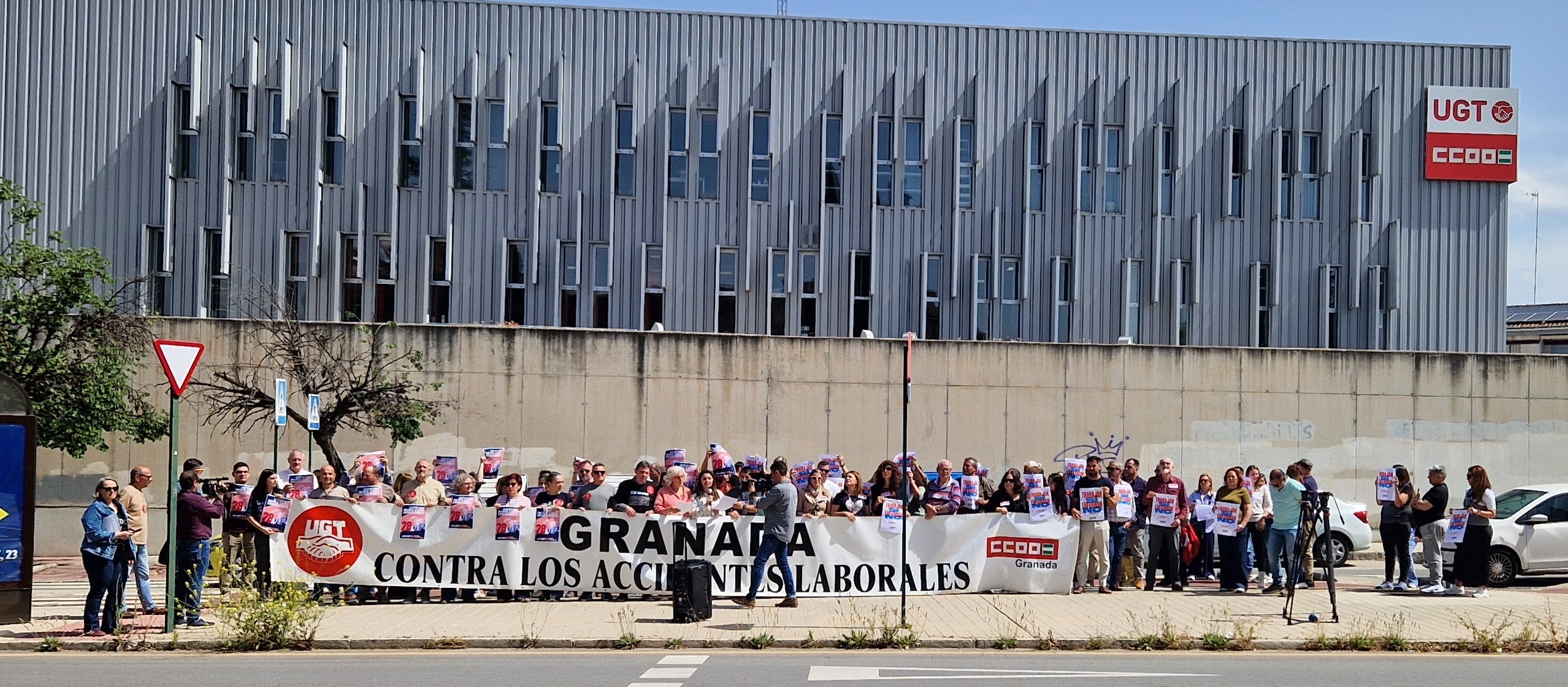 CCOO y UGT exigen medidas urgentes contra la siniestralidad laboral en Granada tras 9.291 accidentes en 2025 CCOO y UGT exigen medidas urgentes contra la siniestralidad laboral en Granada tras 9.291 accidentes en 2025