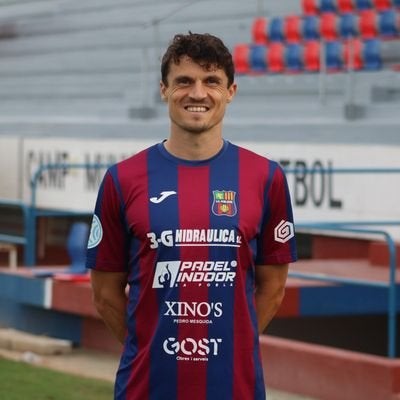 Fullana, jugador del Poblense: "Es la primera vez que marco tres goles y ha sido en la recta final de mi carrera" episode artwork