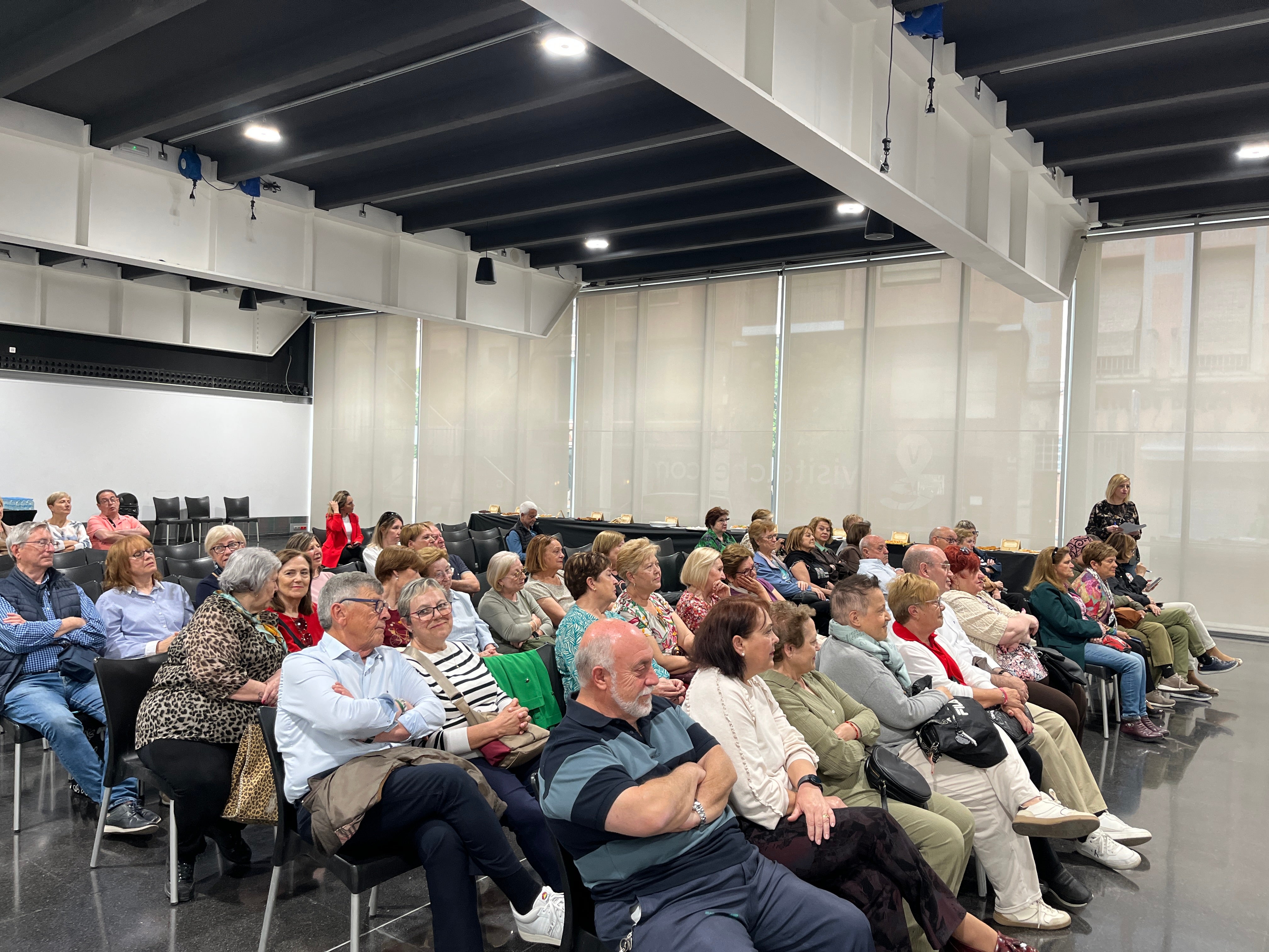 Elche celebra ‘Saberes y Sabores’ para poner en valor la repostería tradicional de los mayores Elche celebra ‘Saberes y Sabores’ para poner en valor la repostería tradicional de los mayores