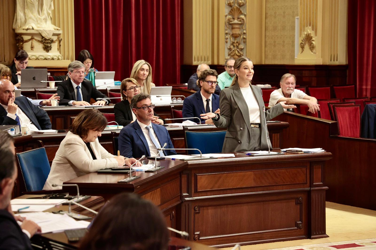 Prohens reprocha al PSIB que pida la limitación de vehículos en Mallorca pero no apoye la ley de cogestión Prohens reprocha al PSIB que pida la limitación de vehículos en Mallorca pero no apoye la ley de cogestión