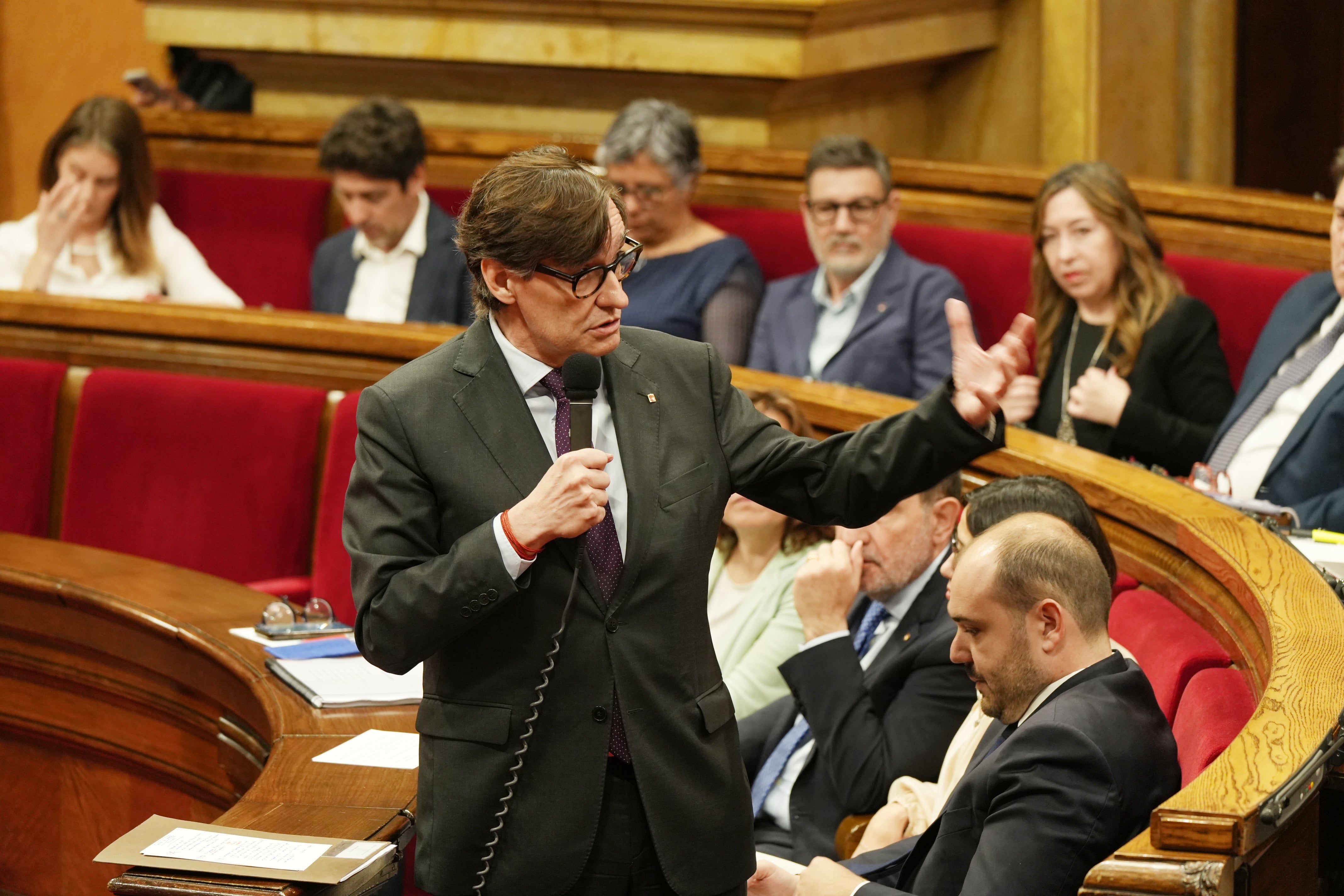 Illa defensa el desplegament de Mossos d’Esquadra als centres educatius malgrat el rebuig dels seus socis Illa defensa el desplegament de Mossos d’Esquadra als centres educatius malgrat el rebuig dels seus socis