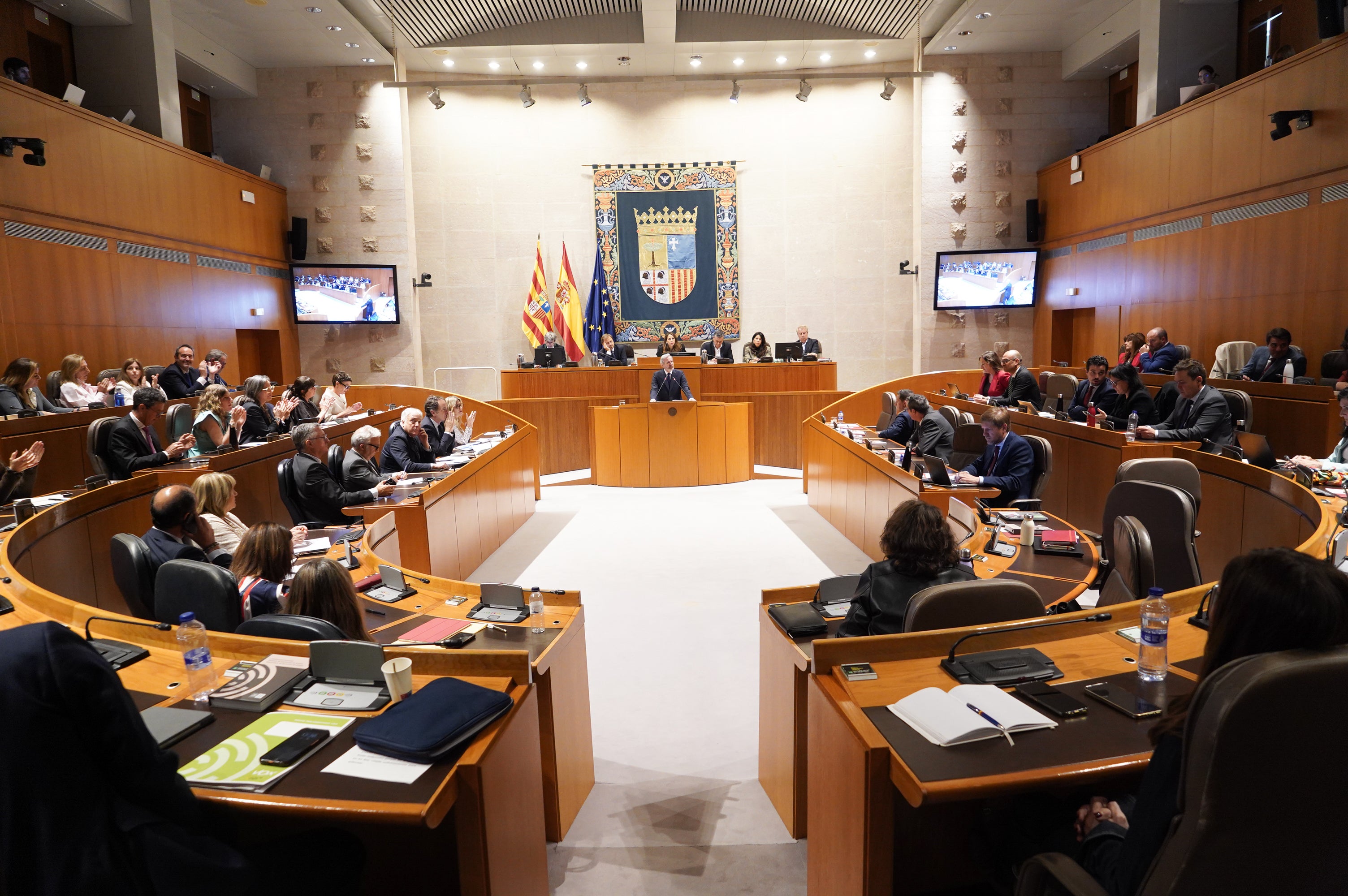 La oposición rechaza el acuerdo de Gobierno PP- VOX La oposición rechaza el acuerdo de Gobierno PP- VOX