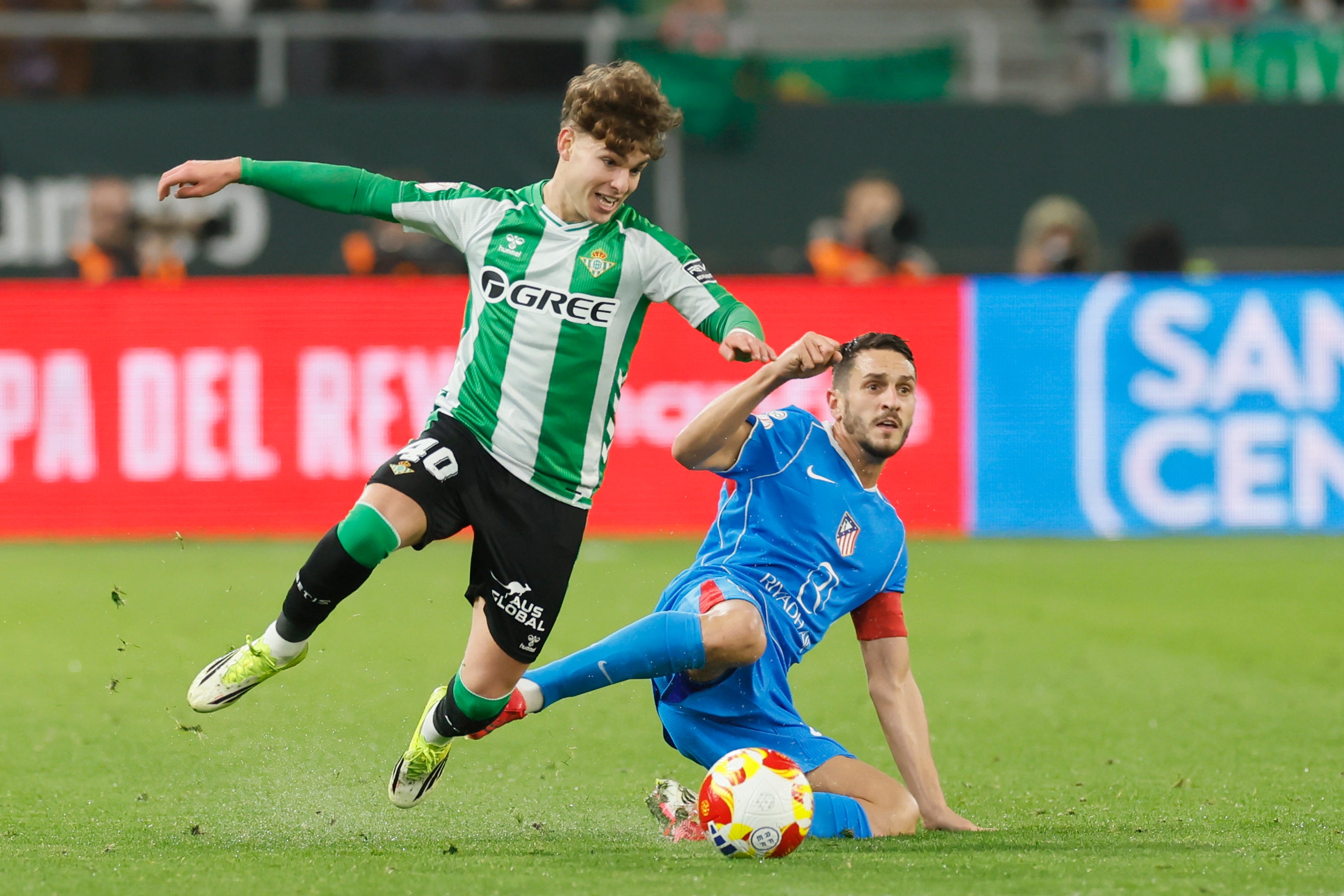Una lesión muscular termina con la temporada de Ángel Ortiz Una lesión muscular termina con la temporada de Ángel Ortiz