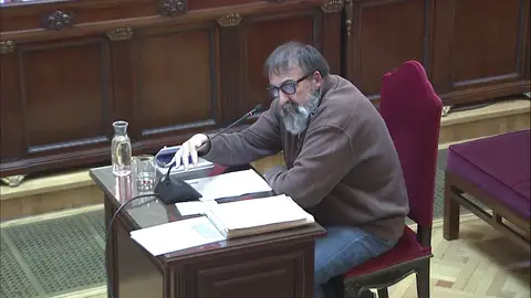 Koldo reconoce que recibió billetes de 500 euros del PSOE y que los llamó "chistorras" Koldo reconoce que recibió billetes de 500 euros del PSOE y que los llamó "chistorras"