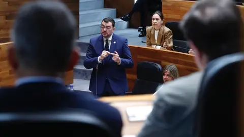 Barbón: "no hicimos una valoración adecuada de la supresión del Servicio de Seguridad Minera" Barbón: "no hicimos una valoración adecuada de la supresión del Servicio de Seguridad Minera"