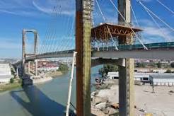 La obra de ampliación del puente del Centenario queda paralizada La obra de ampliación del puente del Centenario queda paralizada