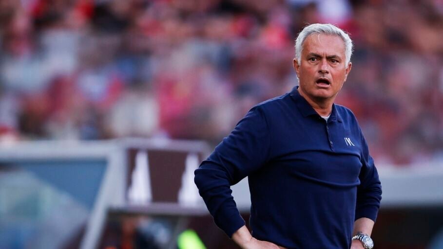 Mourinho: "Nadie del Real Madrid ha hablado conmigo"