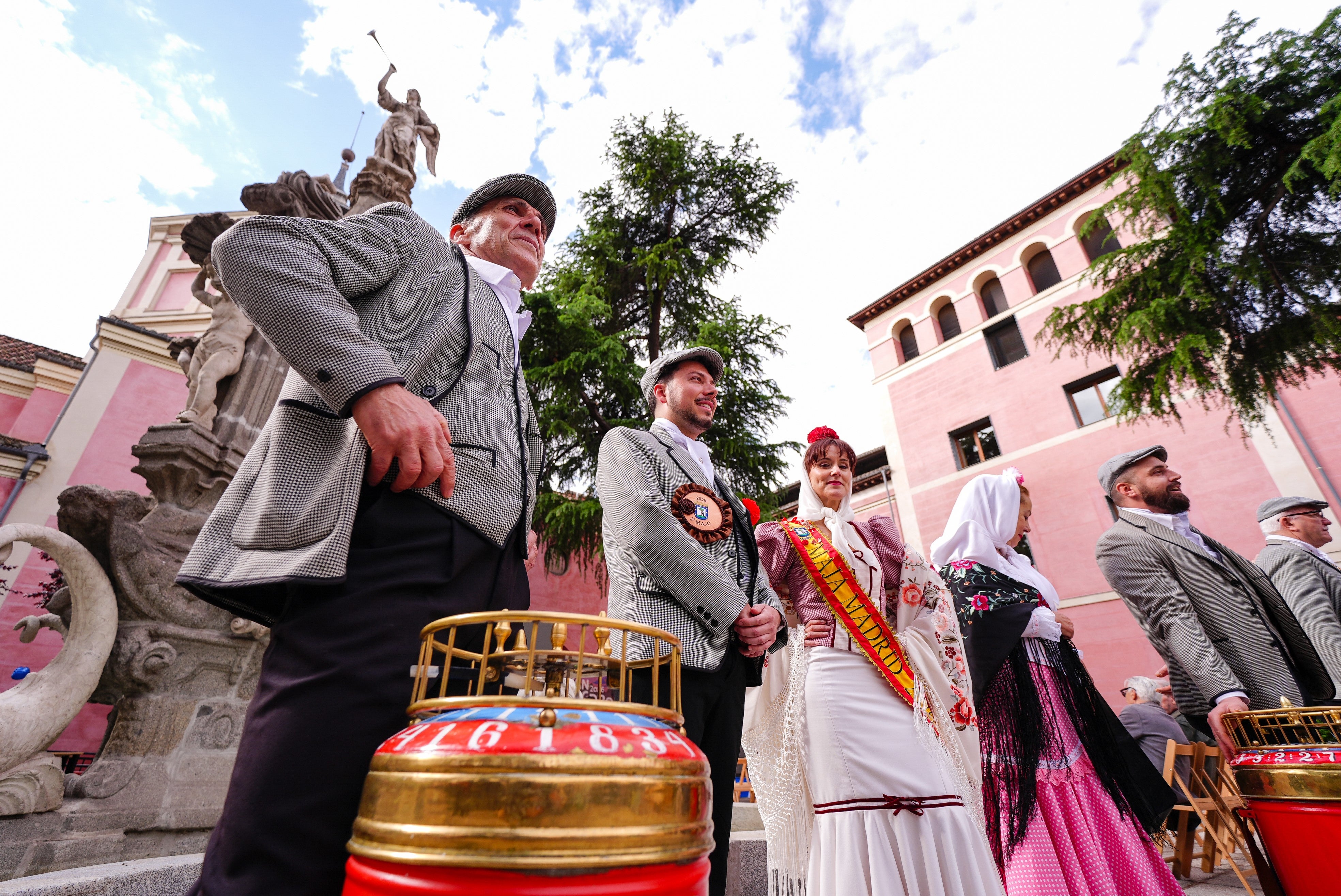 Almeida invita a "chulapear" en San Isidro 2026 Almeida invita a "chulapear" en San Isidro 2026