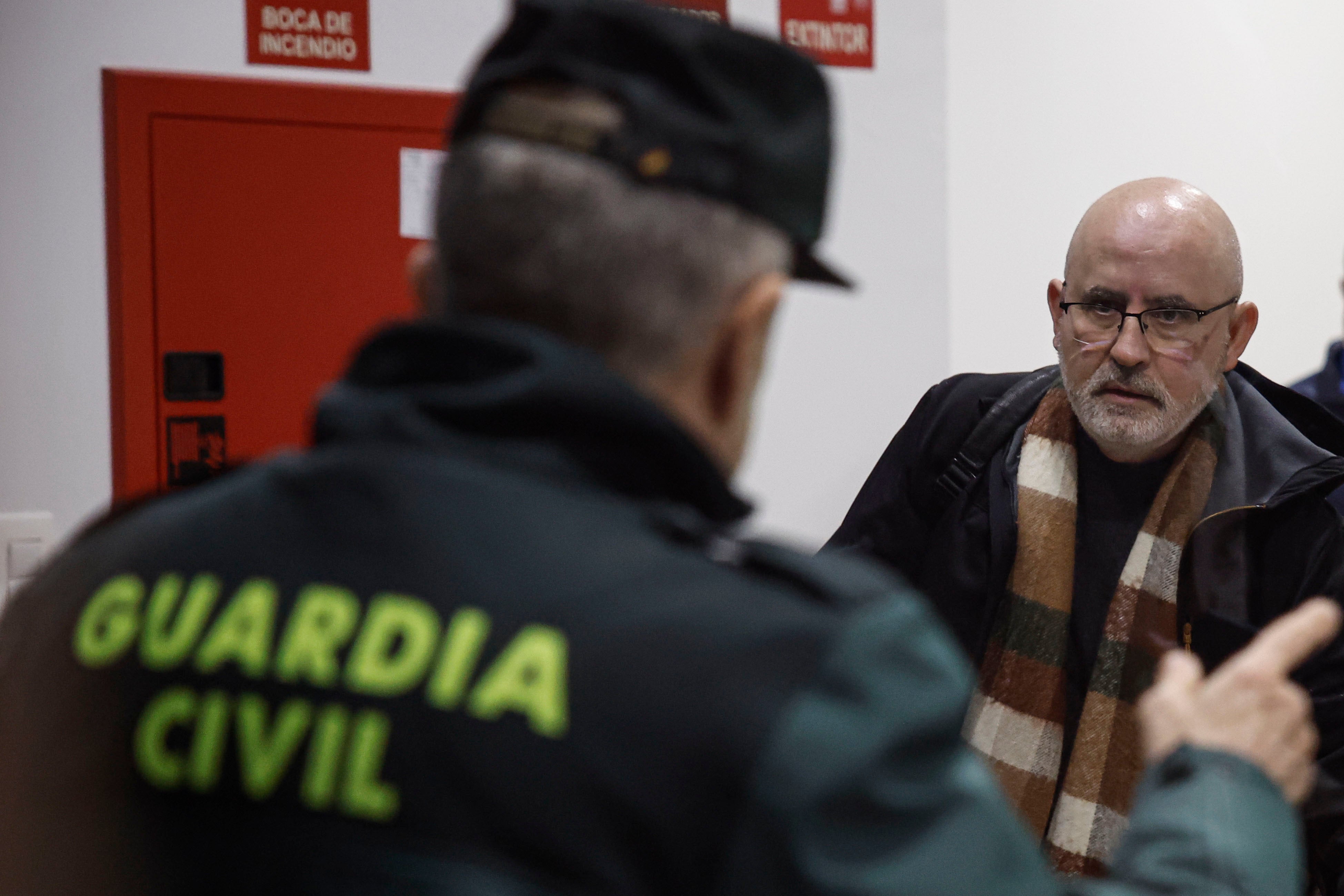 El subdirector de Emergencias de la Generalitat dice que Pradas pidió modificar el Es-Alert por dudas legales El subdirector de Emergencias de la Generalitat dice que Pradas pidió modificar el Es-Alert por dudas legales