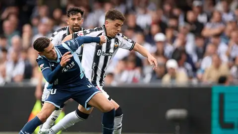 El Castellón se aleja del ascenso directo El Castellón se aleja del ascenso directo