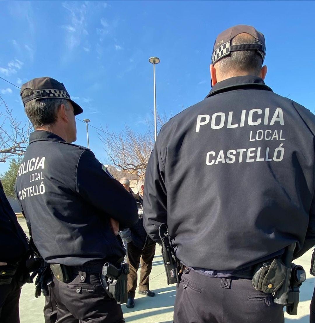 La Policía Local de Castellón detiene a dos jóvenes, uno de ellos menor, por un robo con violencia en un comercio La Policía Local de Castellón detiene a dos jóvenes, uno de ellos menor, por un robo con violencia en un comercio