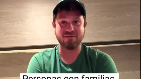 El vídeo de un pasajero dentro del crucero con el brote de hantavirus: "Hay mucha incertidumbre" El vídeo de un pasajero dentro del crucero con el brote de hantavirus: "Hay mucha incertidumbre"
