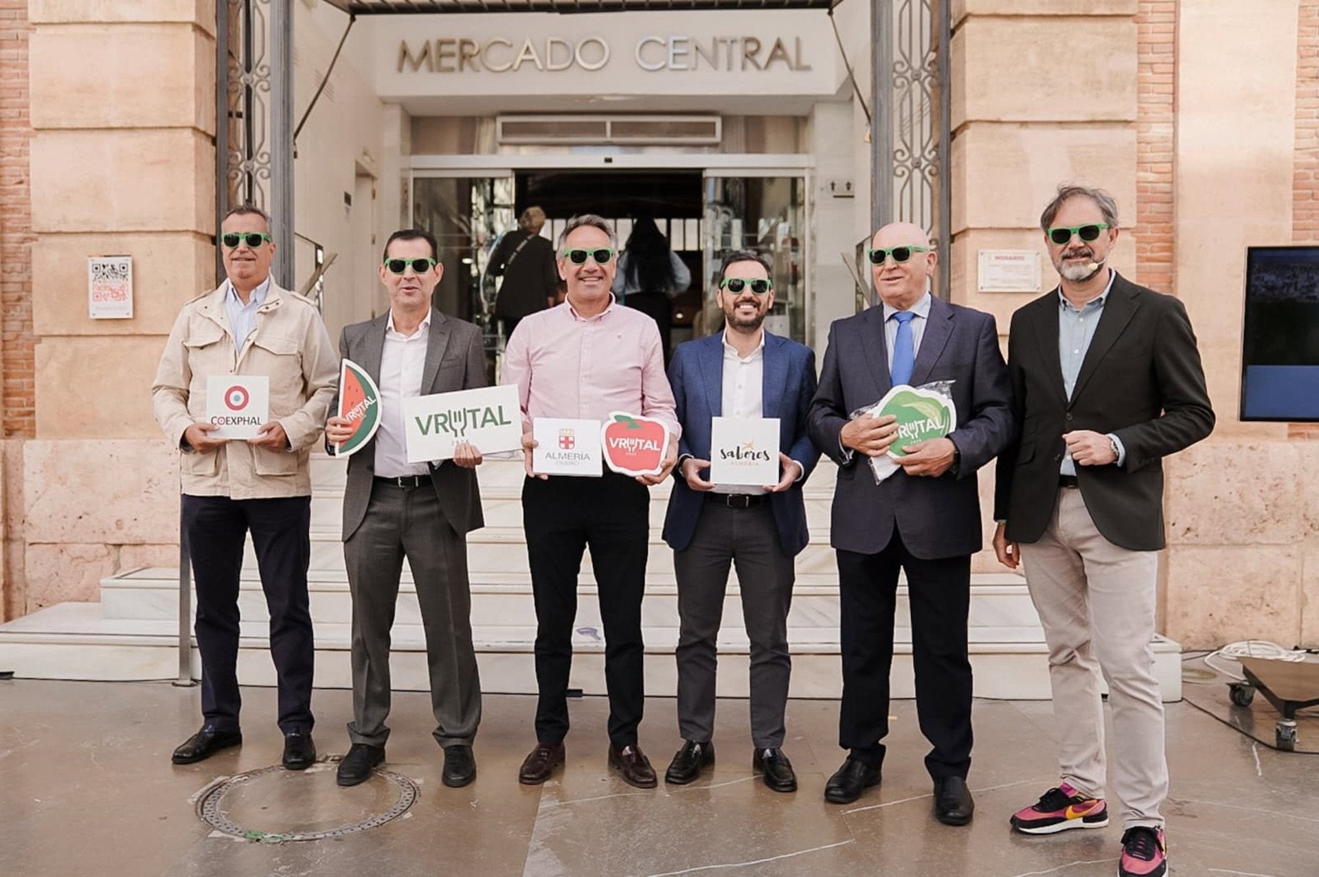 Vrutal toma el centro de Almería para celebrar la revolución de la cocina verde Vrutal toma el centro de Almería para celebrar la revolución de la cocina verde