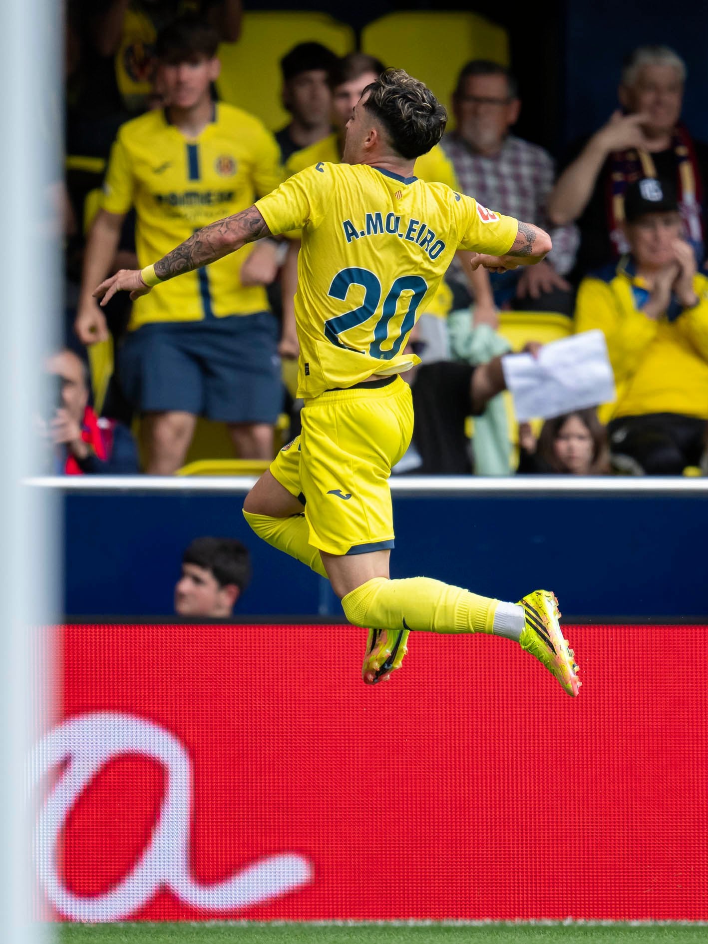 Moleiro aprueba con matrícula su primera temporada en el Villarreal Moleiro aprueba con matrícula su primera temporada en el Villarreal