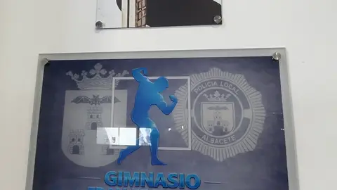 La Policía Local de Albacete recuerda al agente Fran Escribano La Policía Local de Albacete recuerda al agente Fran Escribano