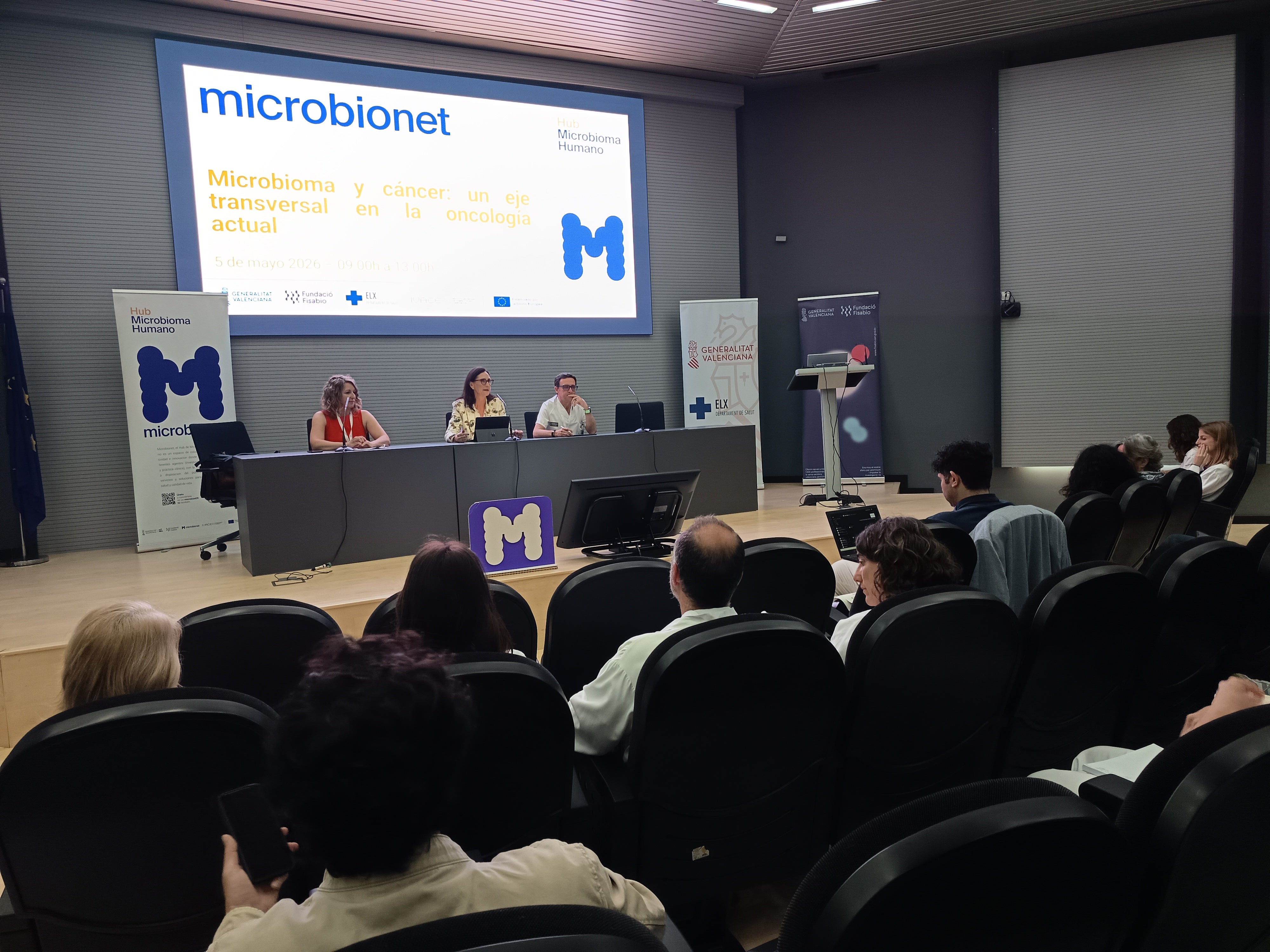 El Hospital General de Elche reúne a más de un centenar de profesionales en una jornada sobre microbioma y cáncer El Hospital General de Elche reúne a más de un centenar de profesionales en una jornada sobre microbioma y cáncer