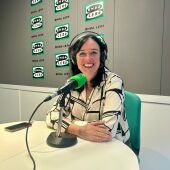 Lorena Orduna, alcaldesa de Huesca, en los estudios de Onda Cero Huesca