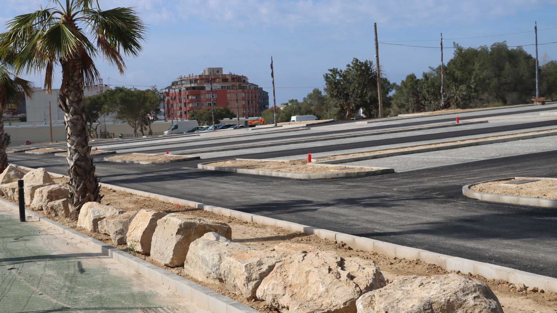 Benidorm dotará de más presión en la red de riego del aparcamiento disuasorio de Beniardá y en el parque de la Séquia Mare Benidorm dotará de más presión en la red de riego del aparcamiento disuasorio de Beniardá y en el parque de la Séquia Mare