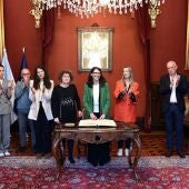 La rectora de la USC Rosa Crujeiras y el Concello de Santiago marcan su "hoja de ruta" para reforzar la "transferencia de conocimiento"
