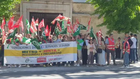 Huelga en el metro de Granada: paros parciales del 11 al 14 de mayo y paro total el día 15 Huelga en el metro de Granada: paros parciales del 11 al 14 de mayo y paro total el día 15