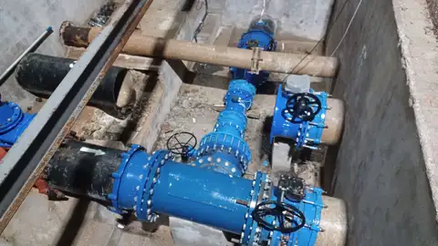El alcalde de Valdepeñas asegura una rigurosa fiscalización de la empresa que gestiona el servicio municipal del agua El alcalde de Valdepeñas asegura una rigurosa fiscalización de la empresa que gestiona el servicio municipal del agua